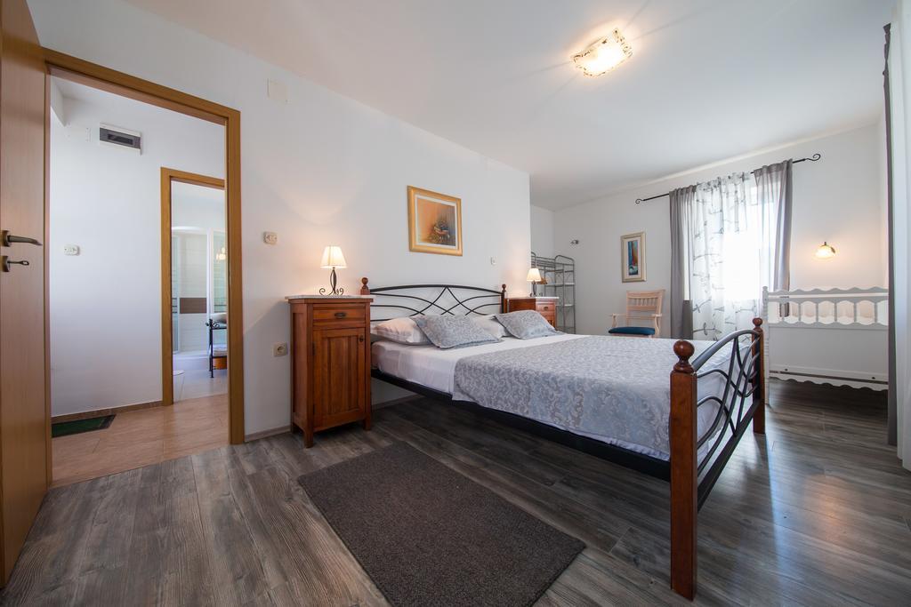 Luxury Mansarda Duplex - City Centre - Stone House Apartment Split Ngoại thất bức ảnh